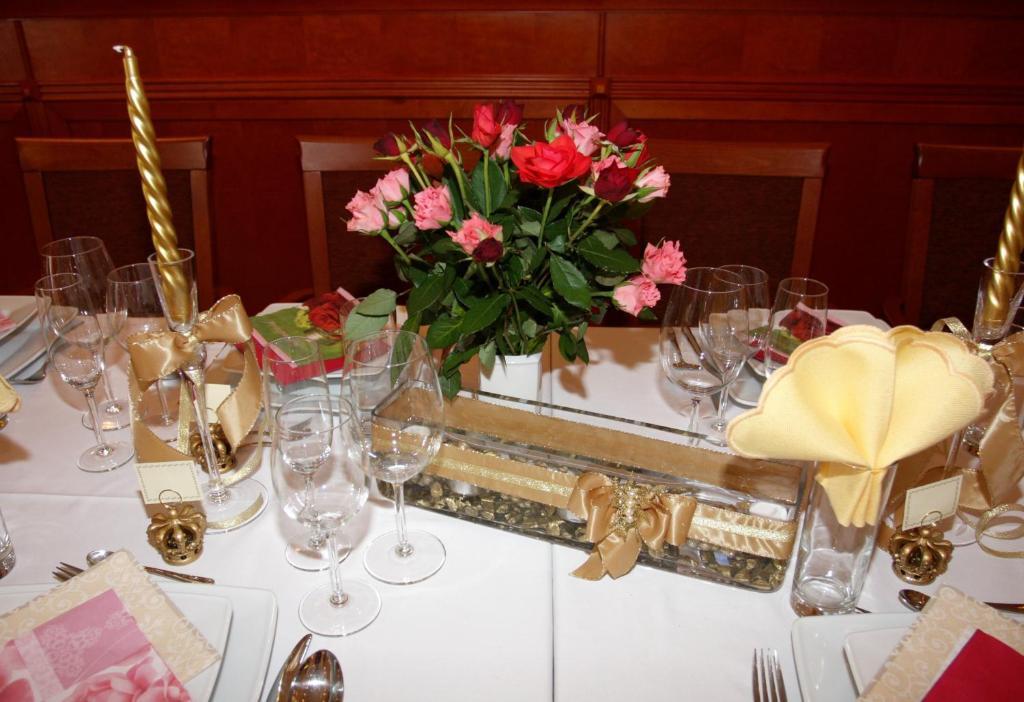 Hotel Korona Slubice  Luaran gambar