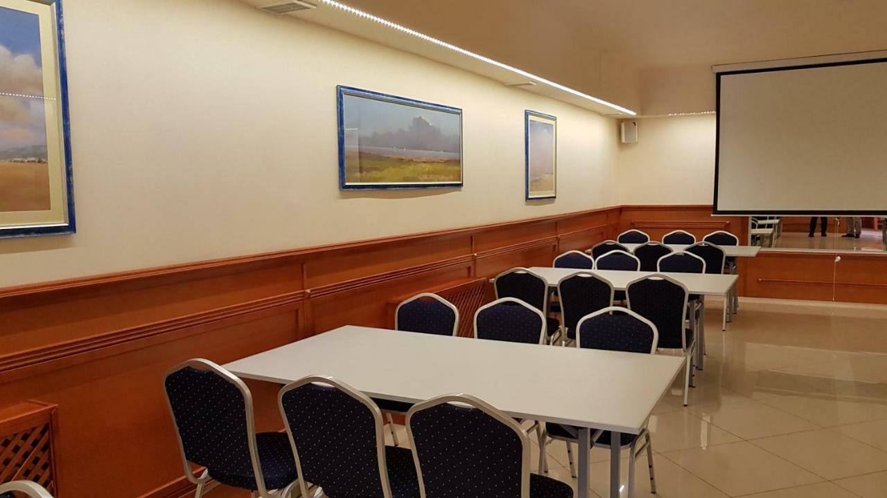 Hotel Korona Slubice  Luaran gambar